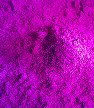 Interferencial purple pigments